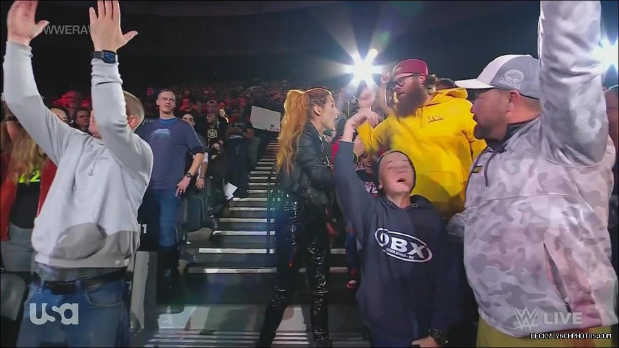 WWE_Monday_Night_Raw_2022_11_28_720p_HDTV_x264-NWCHD_mp4_000609575.jpg