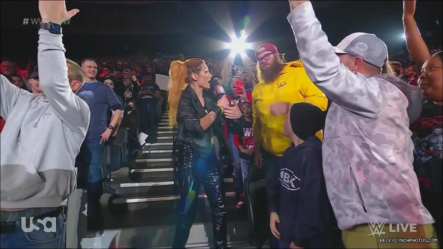 WWE_Monday_Night_Raw_2022_11_28_720p_HDTV_x264-NWCHD_mp4_000610776.jpg