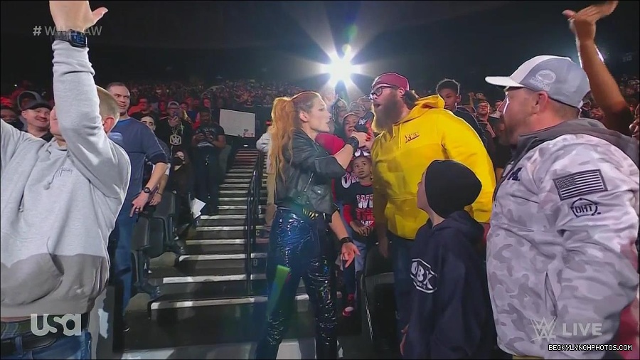 WWE_Monday_Night_Raw_2022_11_28_720p_HDTV_x264-NWCHD_mp4_000611978.jpg