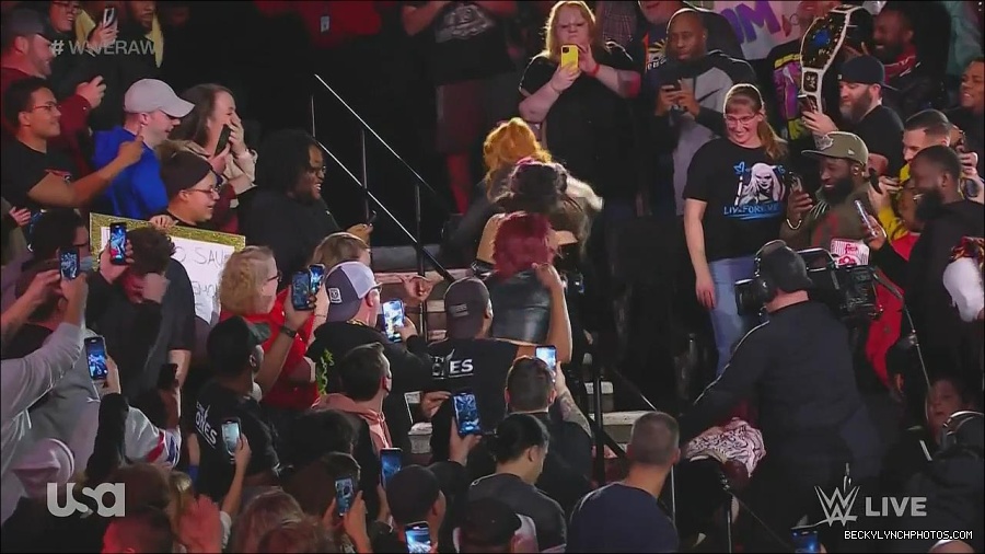 WWE_Monday_Night_Raw_2022_11_28_720p_HDTV_x264-NWCHD_mp4_000642408.jpg