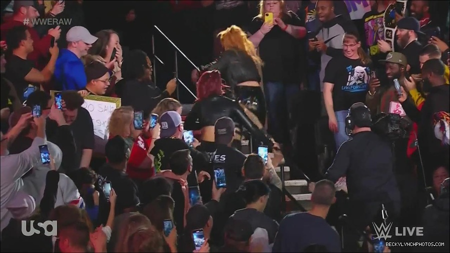 WWE_Monday_Night_Raw_2022_11_28_720p_HDTV_x264-NWCHD_mp4_000642808.jpg