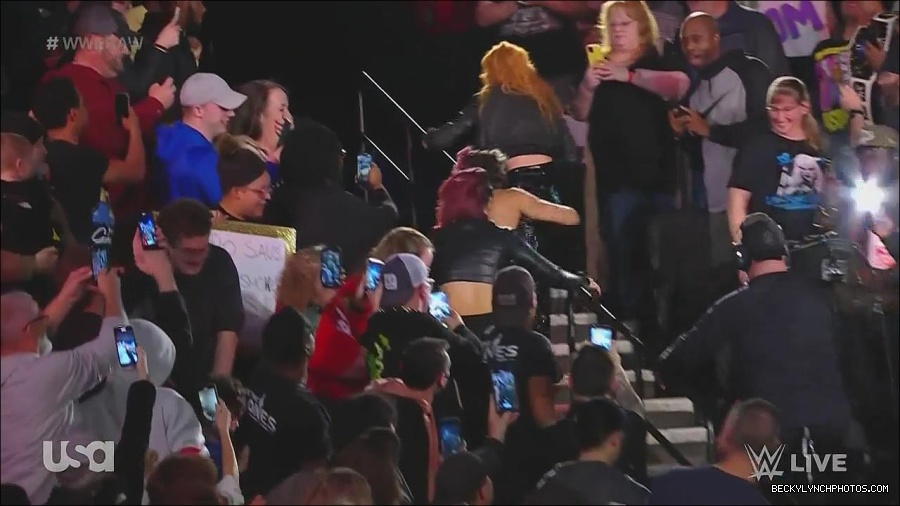 WWE_Monday_Night_Raw_2022_11_28_720p_HDTV_x264-NWCHD_mp4_000643209.jpg