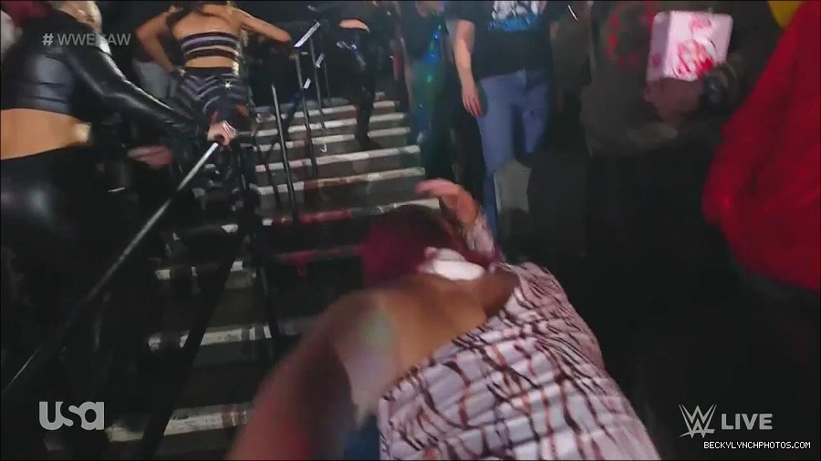 WWE_Monday_Night_Raw_2022_11_28_720p_HDTV_x264-NWCHD_mp4_000643609.jpg