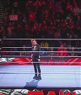 WWE_Monday_Night_Raw_2022_11_28_720p_HDTV_x264-NWCHD_mp4_000223957.jpg