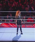 WWE_Monday_Night_Raw_2022_11_28_720p_HDTV_x264-NWCHD_mp4_000227160.jpg