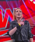 WWE_Monday_Night_Raw_2022_11_28_720p_HDTV_x264-NWCHD_mp4_000247580.jpg