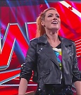 WWE_Monday_Night_Raw_2022_11_28_720p_HDTV_x264-NWCHD_mp4_000247981.jpg