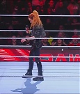 WWE_Monday_Night_Raw_2022_11_28_720p_HDTV_x264-NWCHD_mp4_000251584.jpg