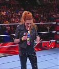 WWE_Monday_Night_Raw_2022_11_28_720p_HDTV_x264-NWCHD_mp4_000252385.jpg