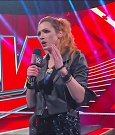 WWE_Monday_Night_Raw_2022_11_28_720p_HDTV_x264-NWCHD_mp4_000256389.jpg