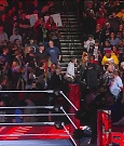 WWE_Monday_Night_Raw_2022_11_28_720p_HDTV_x264-NWCHD_mp4_000374507.jpg
