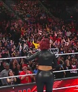 WWE_Monday_Night_Raw_2022_11_28_720p_HDTV_x264-NWCHD_mp4_000505872.jpg