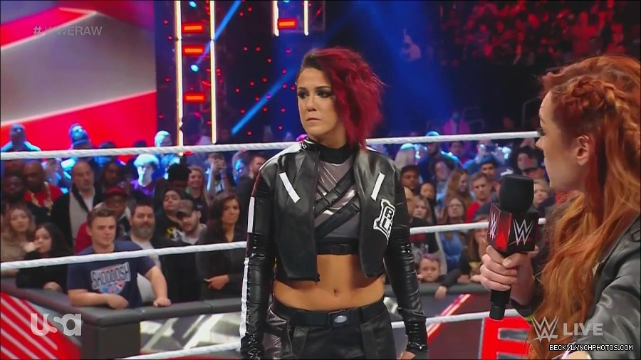 WWE_Monday_Night_Raw_2022_12_05_720p_HDTV_x264-NWCHD_mp4_001794788.jpg