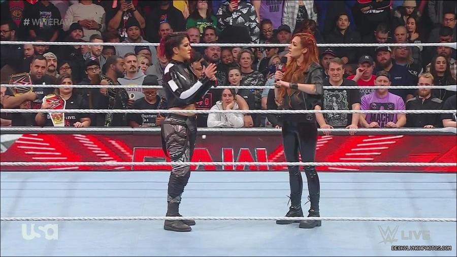 WWE_Monday_Night_Raw_2022_12_05_720p_HDTV_x264-NWCHD_mp4_001808802.jpg