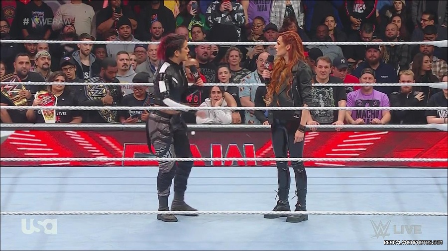 WWE_Monday_Night_Raw_2022_12_05_720p_HDTV_x264-NWCHD_mp4_001818812.jpg