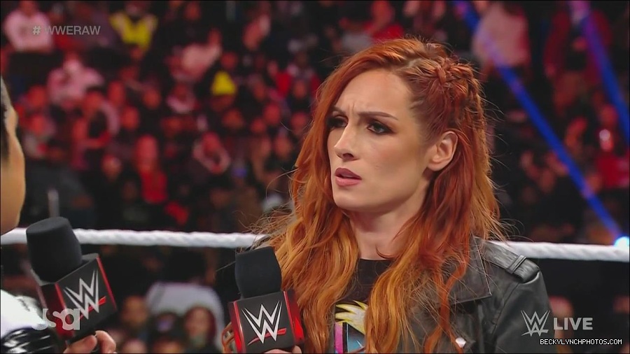 WWE_Monday_Night_Raw_2022_12_05_720p_HDTV_x264-NWCHD_mp4_001841635.jpg