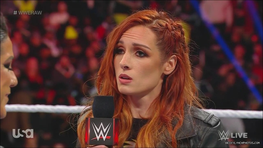 WWE_Monday_Night_Raw_2022_12_05_720p_HDTV_x264-NWCHD_mp4_001846039.jpg