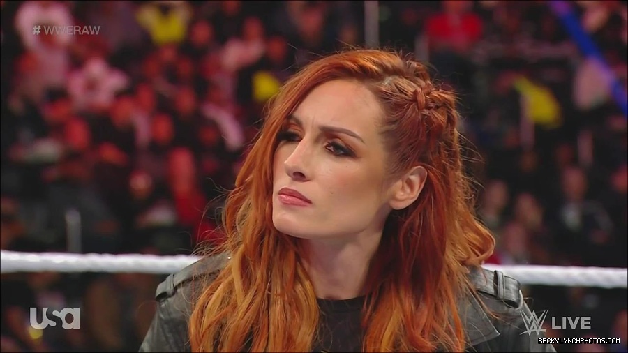 WWE_Monday_Night_Raw_2022_12_05_720p_HDTV_x264-NWCHD_mp4_001897691.jpg