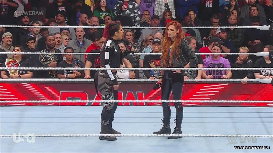 WWE_Monday_Night_Raw_2022_12_05_720p_HDTV_x264-NWCHD_mp4_001908502.jpg