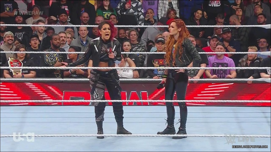 WWE_Monday_Night_Raw_2022_12_05_720p_HDTV_x264-NWCHD_mp4_001917711.jpg