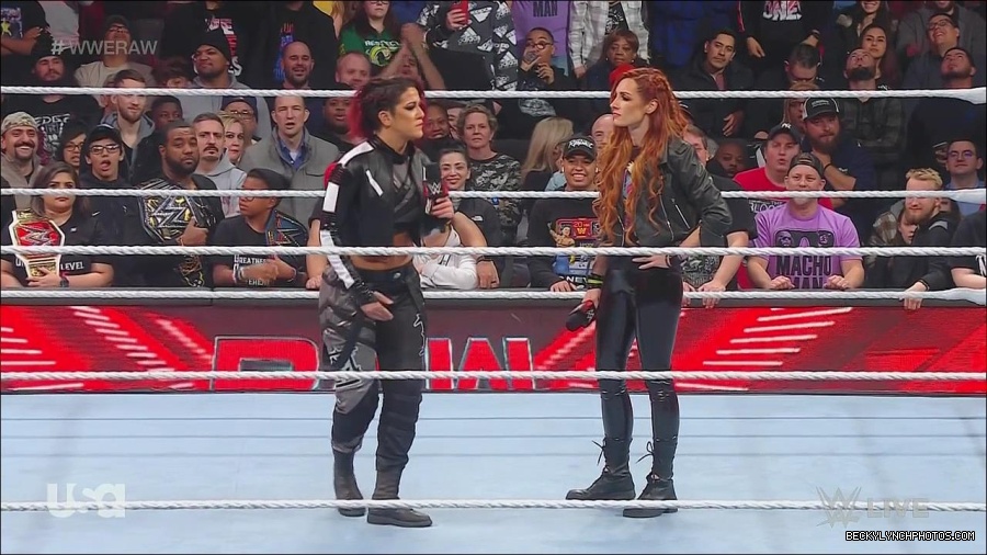 WWE_Monday_Night_Raw_2022_12_05_720p_HDTV_x264-NWCHD_mp4_001919313.jpg