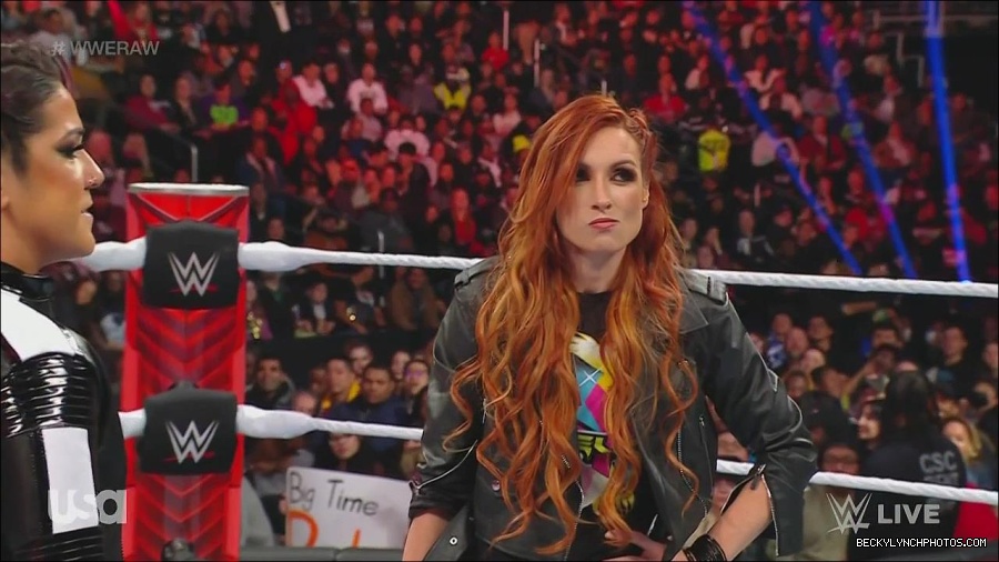 WWE_Monday_Night_Raw_2022_12_05_720p_HDTV_x264-NWCHD_mp4_001922916.jpg