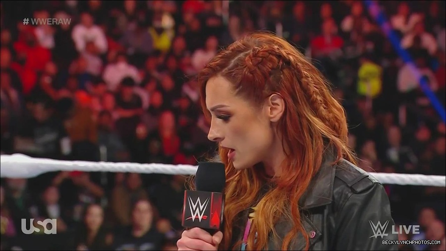 WWE_Monday_Night_Raw_2022_12_05_720p_HDTV_x264-NWCHD_mp4_001938532.jpg