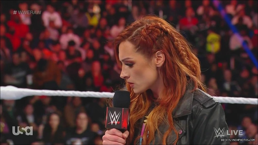 WWE_Monday_Night_Raw_2022_12_05_720p_HDTV_x264-NWCHD_mp4_001938932.jpg