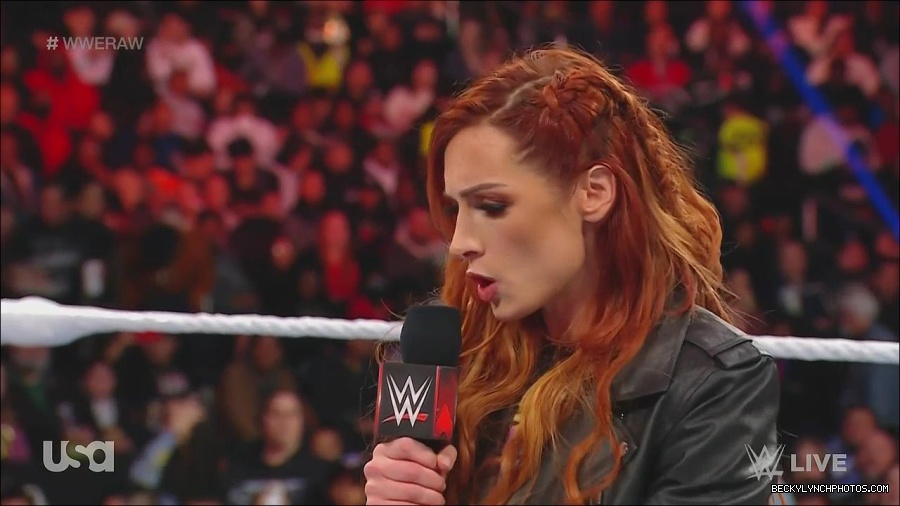WWE_Monday_Night_Raw_2022_12_05_720p_HDTV_x264-NWCHD_mp4_001939333.jpg
