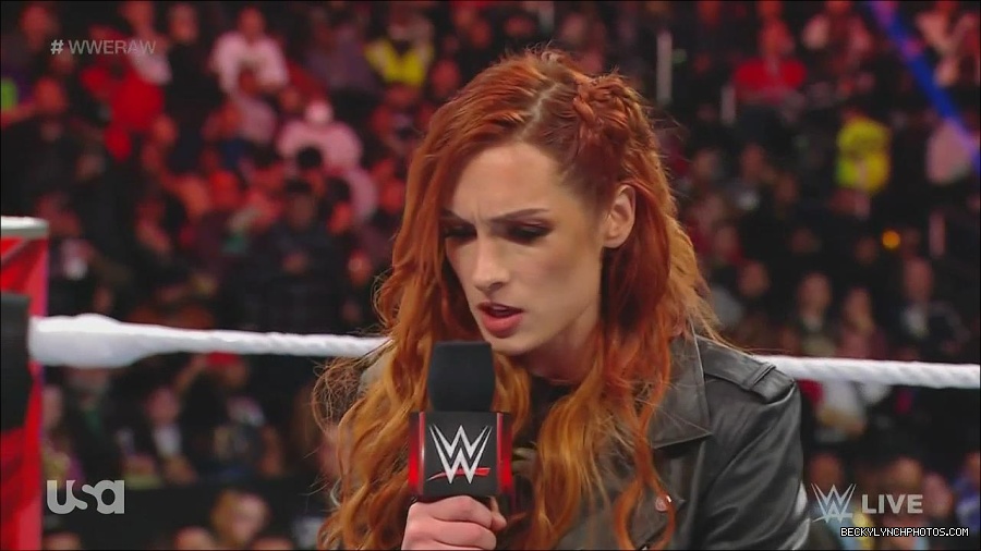 WWE_Monday_Night_Raw_2022_12_05_720p_HDTV_x264-NWCHD_mp4_001943337.jpg
