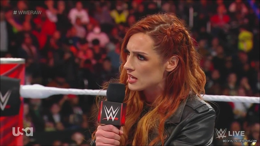 WWE_Monday_Night_Raw_2022_12_05_720p_HDTV_x264-NWCHD_mp4_001944538.jpg