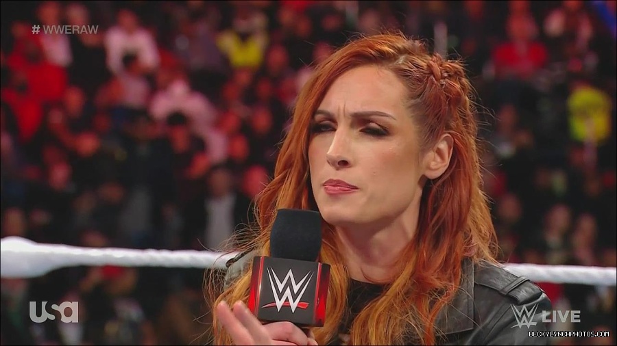 WWE_Monday_Night_Raw_2022_12_05_720p_HDTV_x264-NWCHD_mp4_001950143.jpg