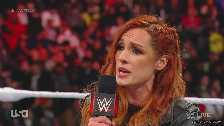 WWE_Monday_Night_Raw_2022_12_05_720p_HDTV_x264-NWCHD_mp4_001952546.jpg
