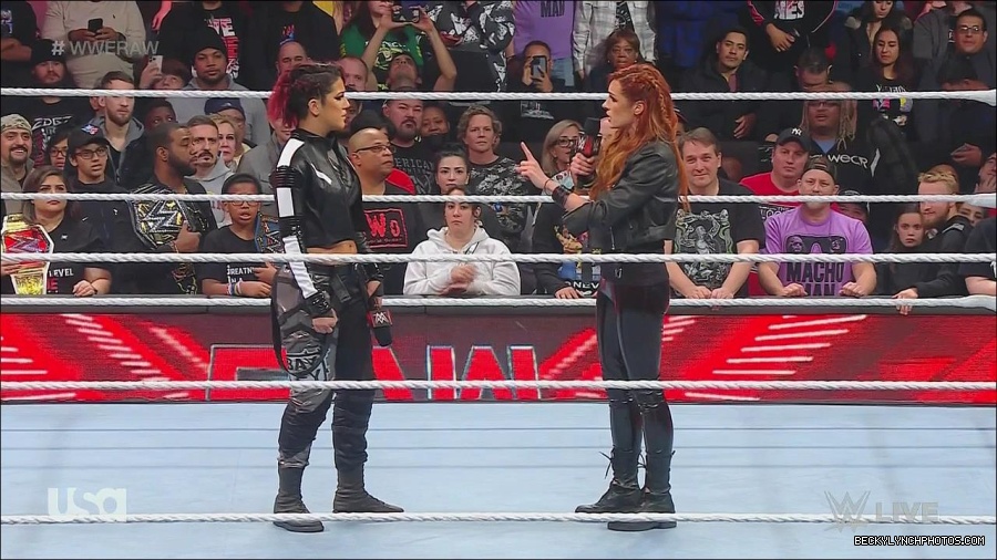 WWE_Monday_Night_Raw_2022_12_05_720p_HDTV_x264-NWCHD_mp4_001954147.jpg