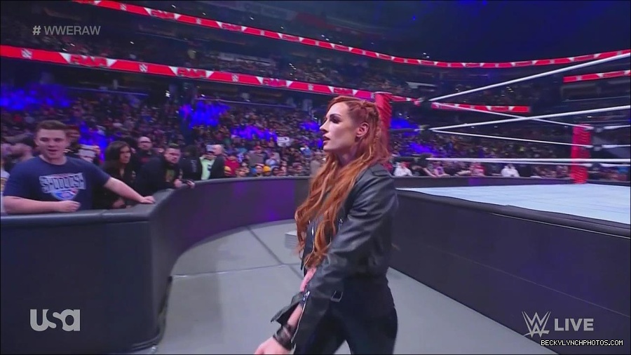 WWE_Monday_Night_Raw_2022_12_05_720p_HDTV_x264-NWCHD_mp4_001983377.jpg