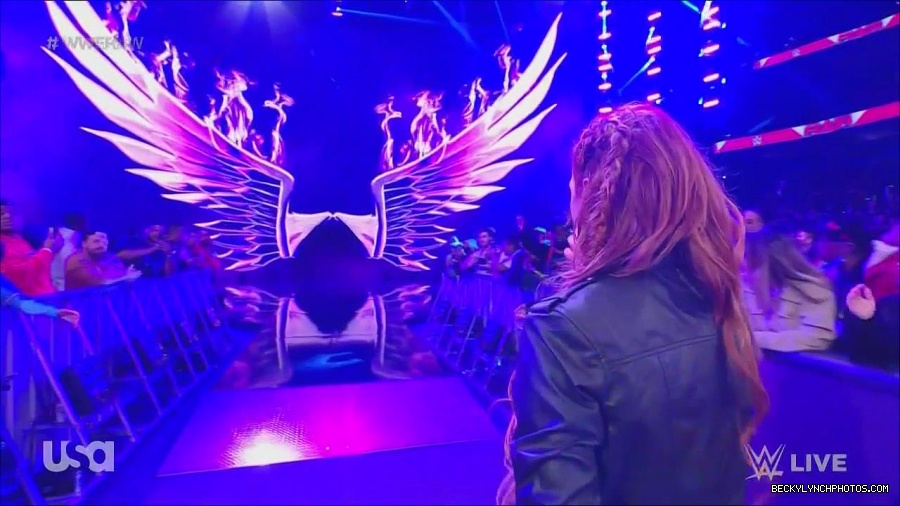 WWE_Monday_Night_Raw_2022_12_05_720p_HDTV_x264-NWCHD_mp4_001985779.jpg
