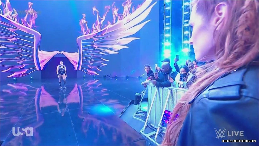 WWE_Monday_Night_Raw_2022_12_05_720p_HDTV_x264-NWCHD_mp4_002011805.jpg