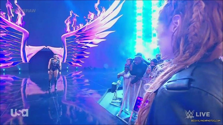 WWE_Monday_Night_Raw_2022_12_05_720p_HDTV_x264-NWCHD_mp4_002019813.jpg