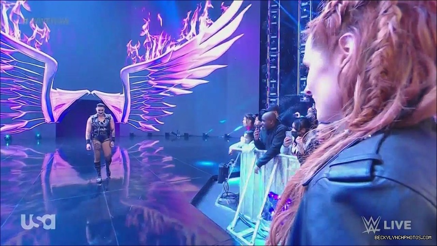 WWE_Monday_Night_Raw_2022_12_05_720p_HDTV_x264-NWCHD_mp4_002021014.jpg