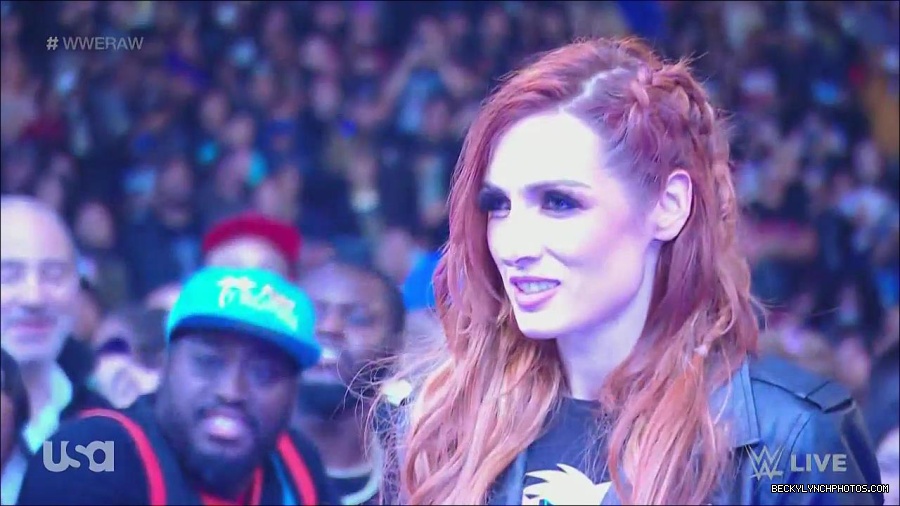 WWE_Monday_Night_Raw_2022_12_05_720p_HDTV_x264-NWCHD_mp4_002022215.jpg