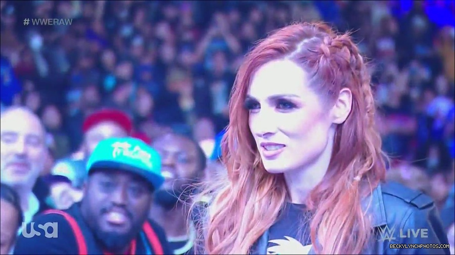 WWE_Monday_Night_Raw_2022_12_05_720p_HDTV_x264-NWCHD_mp4_002023016.jpg