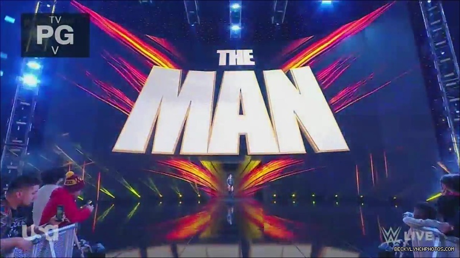 WWE_Monday_Night_Raw_2022_12_05_720p_HDTV_x264-NWCHD_mp4_006680665.jpg