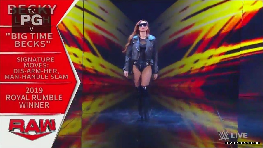 WWE_Monday_Night_Raw_2022_12_05_720p_HDTV_x264-NWCHD_mp4_006683868.jpg