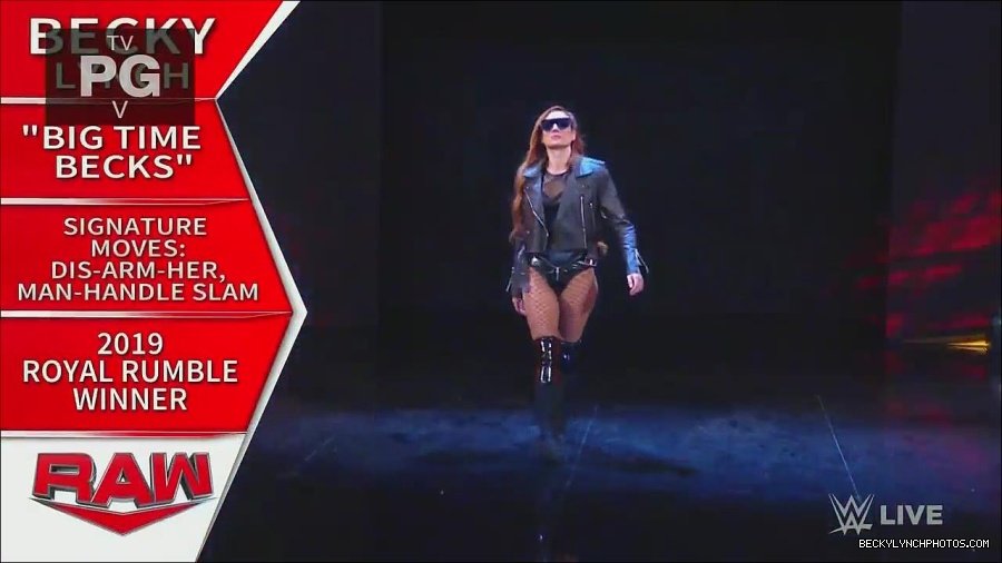 WWE_Monday_Night_Raw_2022_12_05_720p_HDTV_x264-NWCHD_mp4_006684669.jpg