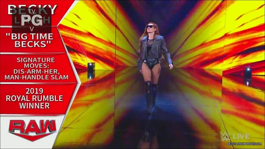 WWE_Monday_Night_Raw_2022_12_05_720p_HDTV_x264-NWCHD_mp4_006685870.jpg