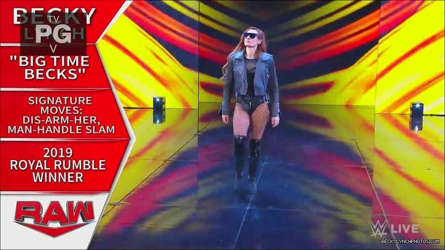WWE_Monday_Night_Raw_2022_12_05_720p_HDTV_x264-NWCHD_mp4_006686671.jpg