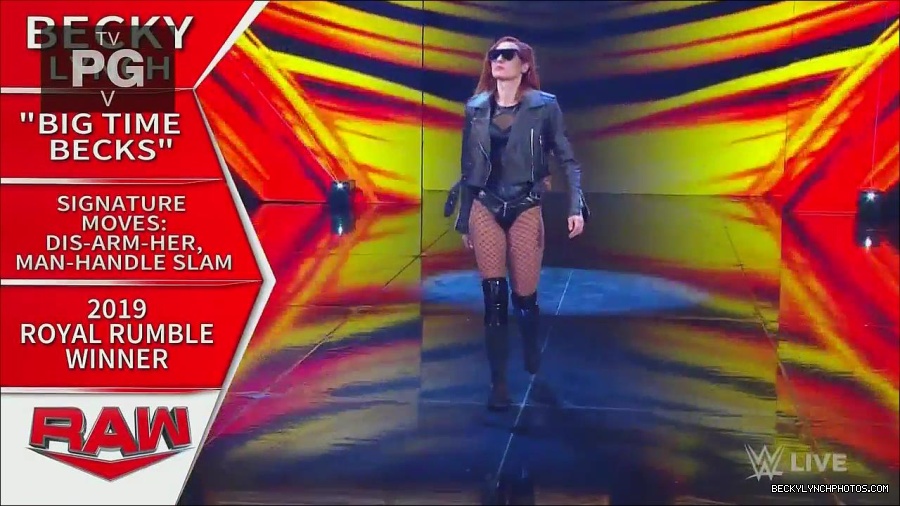 WWE_Monday_Night_Raw_2022_12_05_720p_HDTV_x264-NWCHD_mp4_006687071.jpg