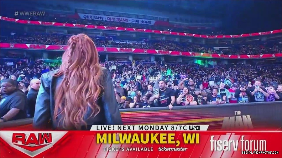 WWE_Monday_Night_Raw_2022_12_05_720p_HDTV_x264-NWCHD_mp4_006713097.jpg