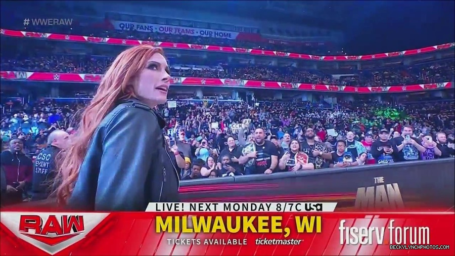 WWE_Monday_Night_Raw_2022_12_05_720p_HDTV_x264-NWCHD_mp4_006715500.jpg