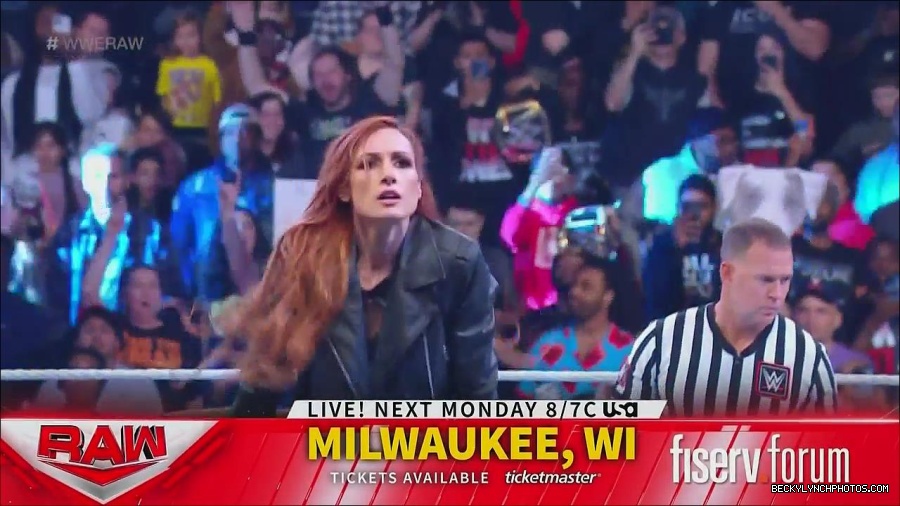 WWE_Monday_Night_Raw_2022_12_05_720p_HDTV_x264-NWCHD_mp4_006725109.jpg